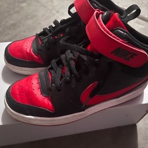 Nike Court Borough Mid 2